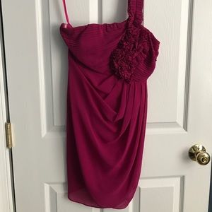 One shoulder chiffon dress